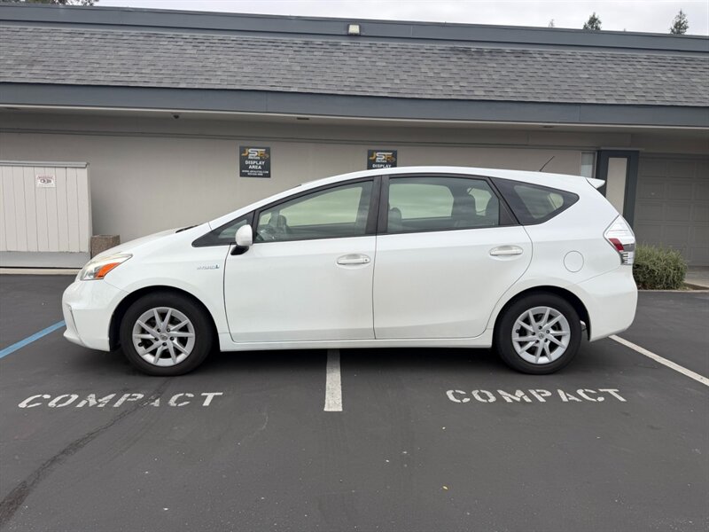 toyota prius v 2014 JTDZN3EU4EJ006309 image toyota prius v 2014 JTDZN3EU4EJ006309 image